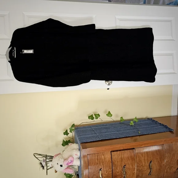 Boohoo Cozy Black Knit Sweater Dress - Picture 5 of 7